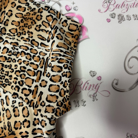 Kathryn top animal print with ribbon 🎀 bow accent stretchy soft *flaw* y2k MOB - Picture 8 of 10